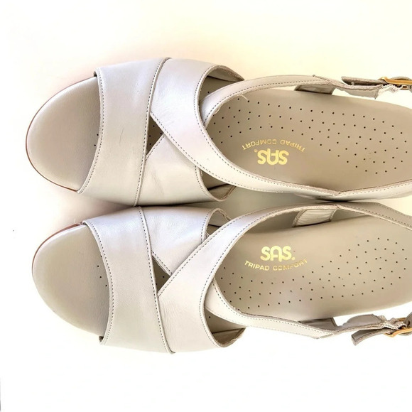 SAS Caress Cross Strap Wedge Sandal in Bone Size 9.5 - Picture 9 of 12